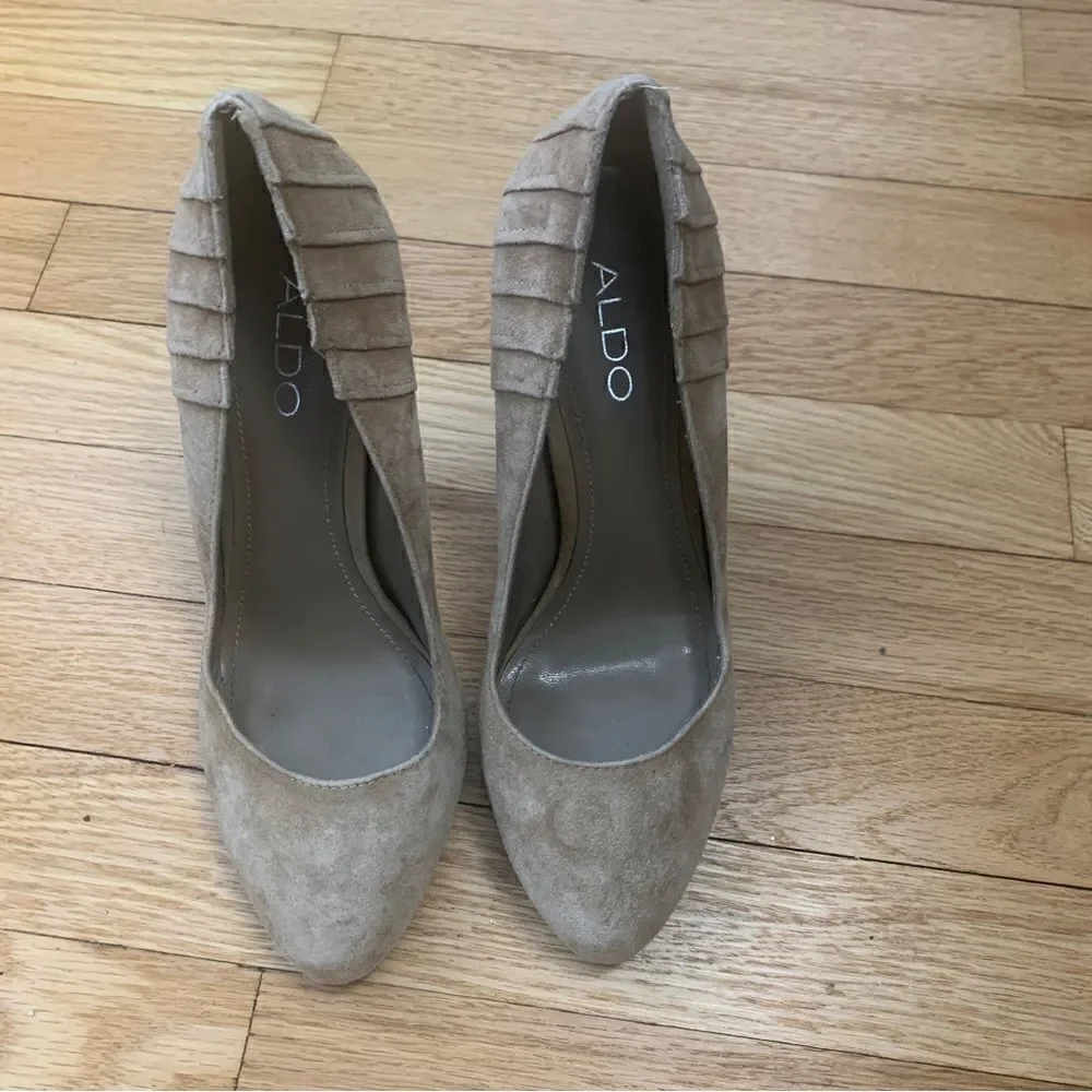 Aldo size 38/7.5 brown heels‎